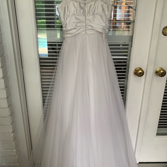 Narianna White Prom Dress with Silver Accents - Picture 3 of 3